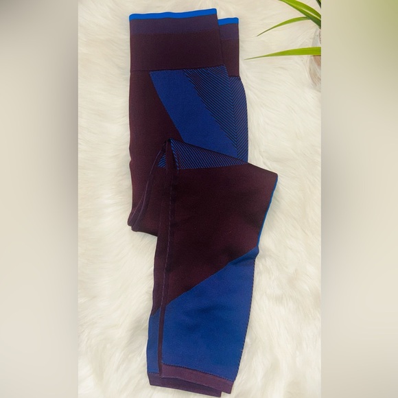 Victoria Secret Pink Cool Comfy Tights Cobalt Blue Seamless Legging Tight NWT M - Picture 10 of 12